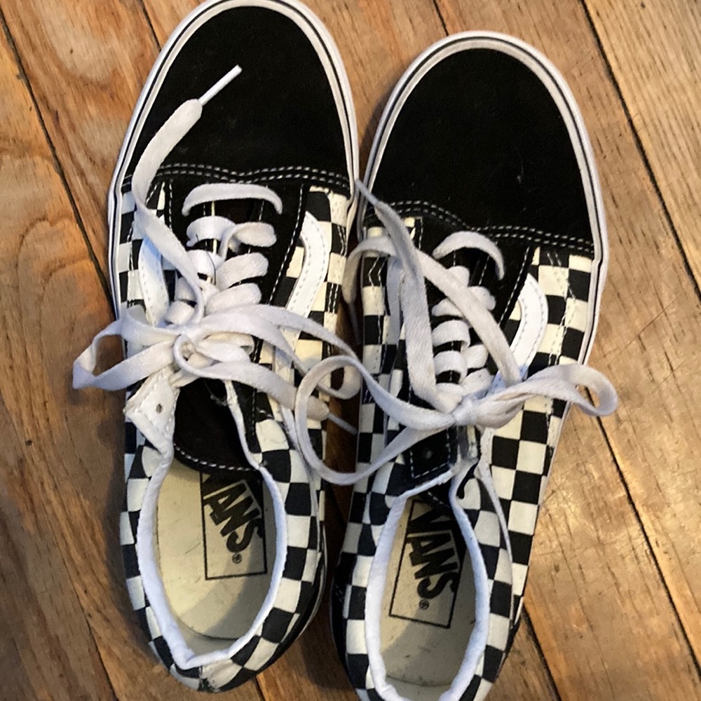 Van’s checkers sneakers, M7.5/W9